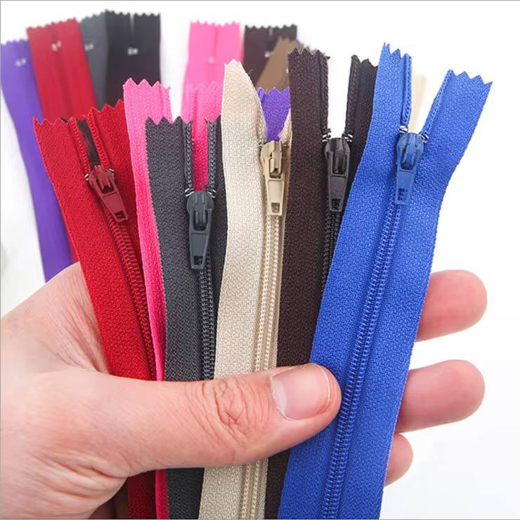 Replacement Coil Zippers
6 pc