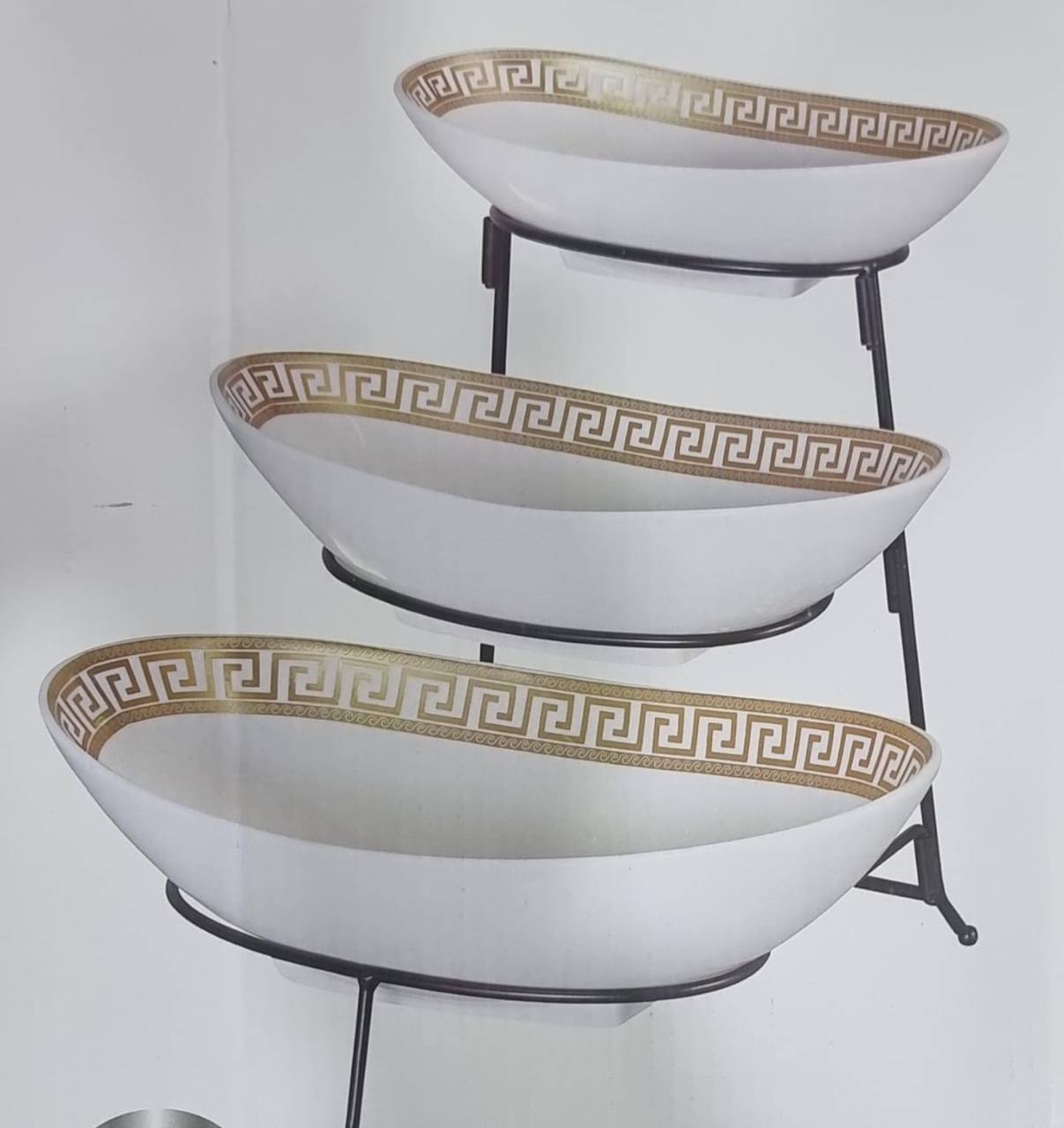 JD8302-Y482 set of 3 ceramic fruit plates on black metal rack