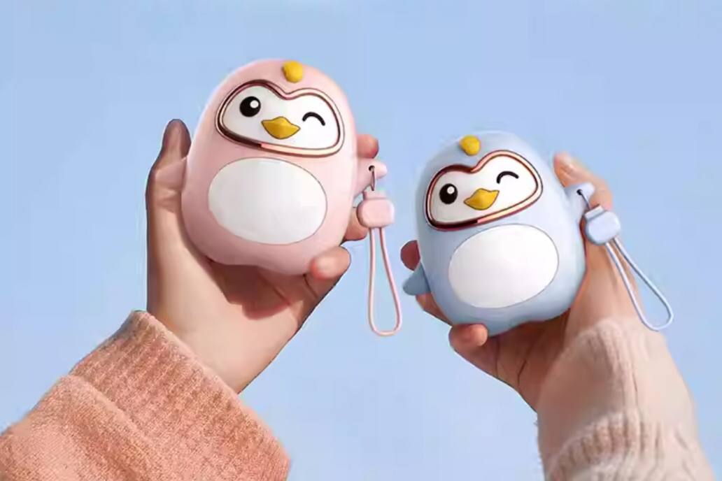 Cold hands no more introducing Penguin hand warmer