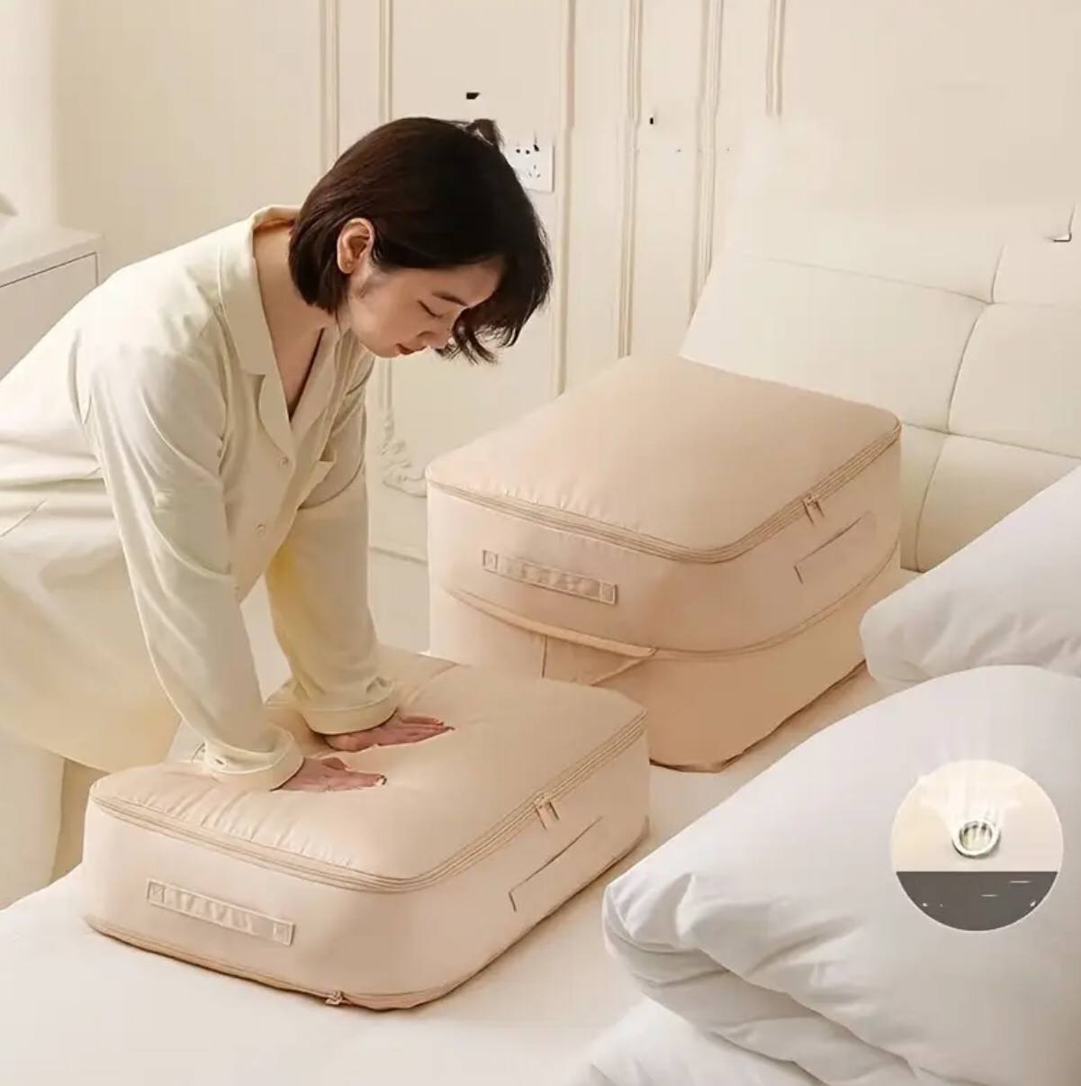 Compressed Duvet storage bag
Cloths storage bag