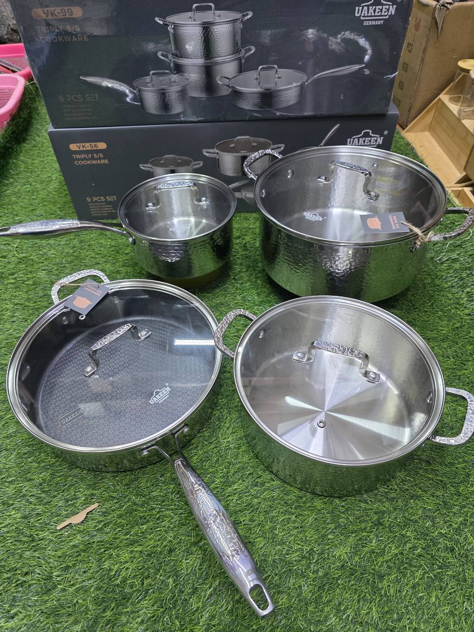 Premium High quality Tripply S/S Stainless steel cookware set with Hammered Patterned design