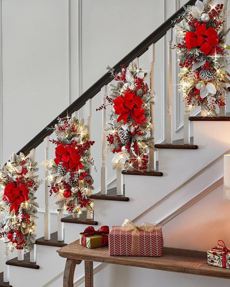 Christmas wreath decorations