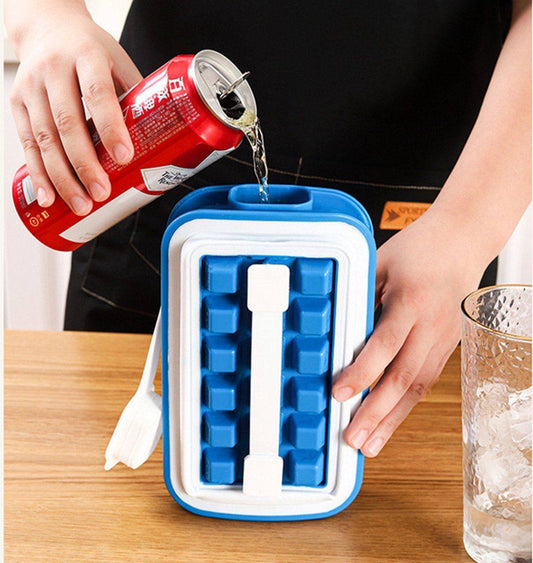 Portable leakable ice cube mold
