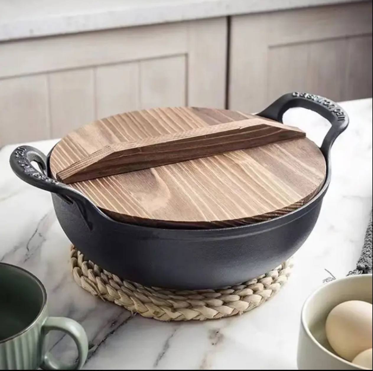 Pre-seasoned Pure Cast Iron Flat Bottom Wok with Wooden Lid