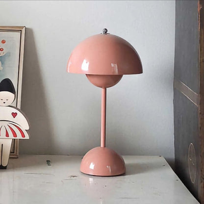 Rechargeable table lamp