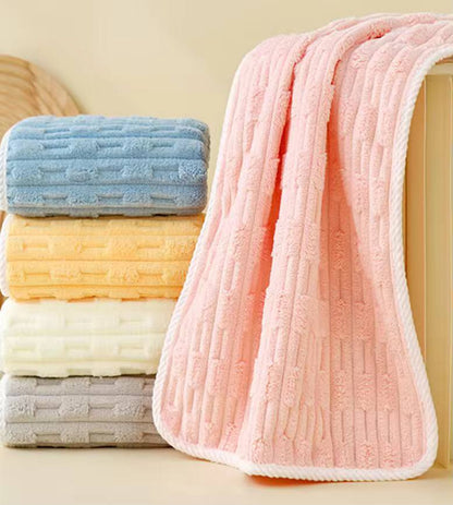 Microfiber kitchen towels.