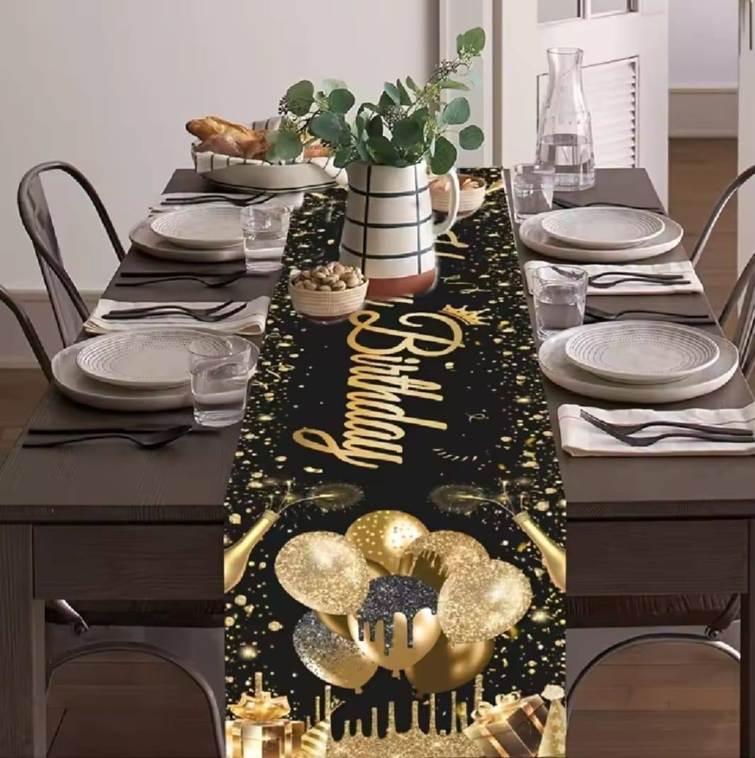 Christmas table runners with 5 table mats