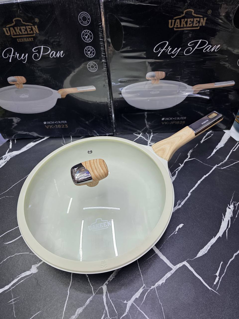 Premium Quality.
28cm Deep Fry Casserole Pan