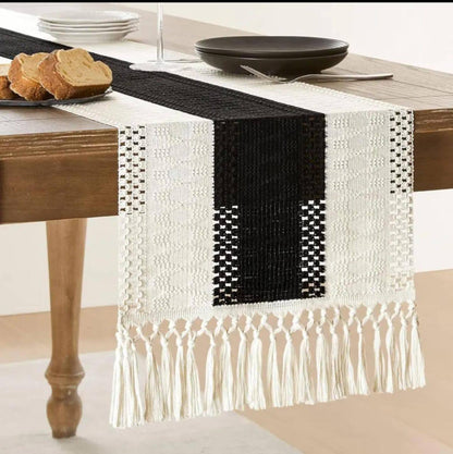 High quality Boho woven  table runner/bed runner with tassels