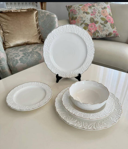 24pcs White Porcelain Embossed Ceramic dinner set with Gold rim.
