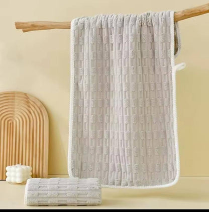 Microfiber kitchen towels.