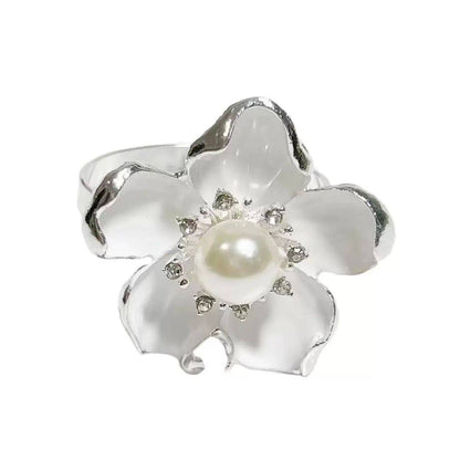 Luxurious Napkin rings
Available in 3 designs
6pcs