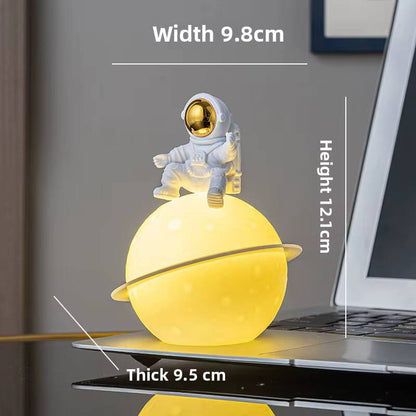 Astronaut Bedside Lamp / Desktop Decor.