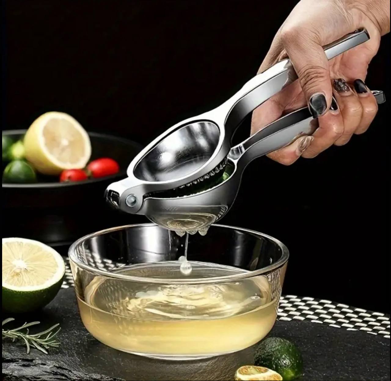 Heavy gauge lemon squeezer