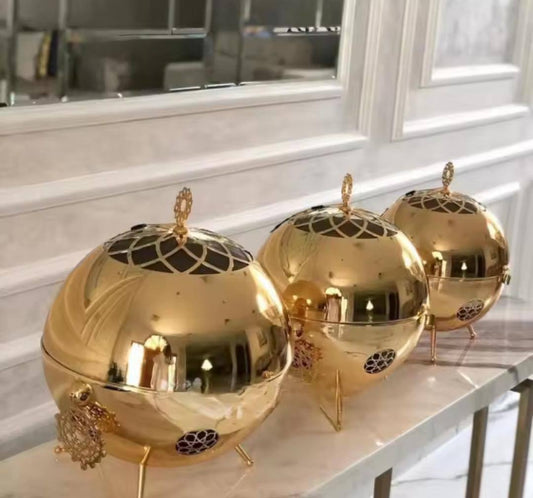 Luxurious Classy gold round chaffing dish