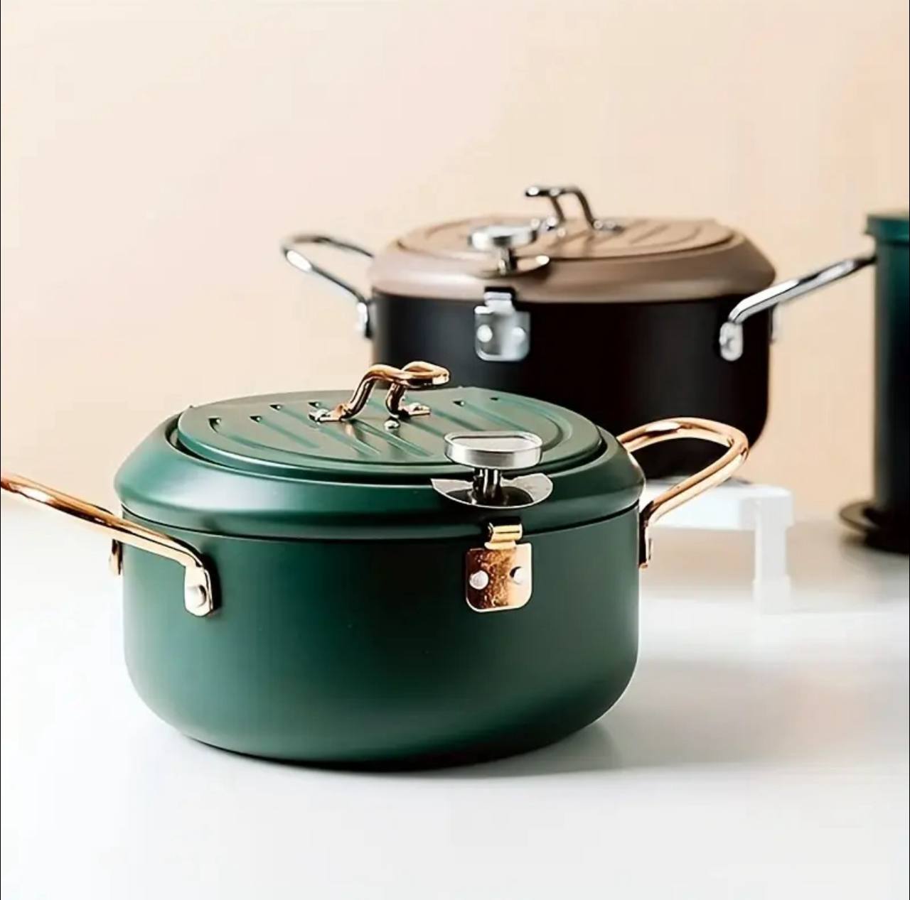 Nordic green coloured 3.4L Frying pot with thermometer and oil drain grill