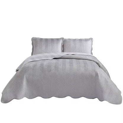 Soft velvet bedcovers 
With 2 pillow cases