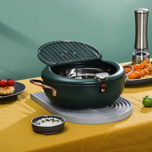 Nordic green coloured 3.4L Frying pot with thermometer and oil drain grill