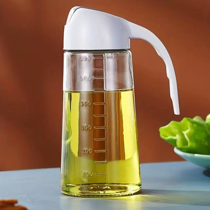 Oil can
