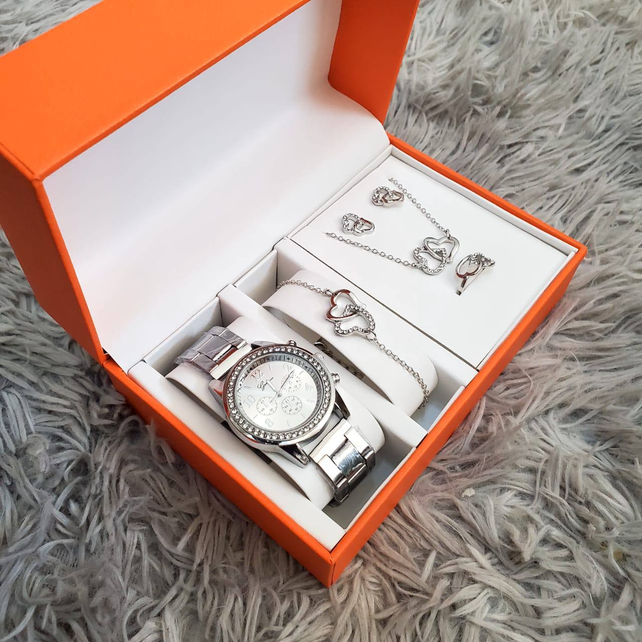 LADIES 5 PC GIFT SET
(Geneva -love Heart)