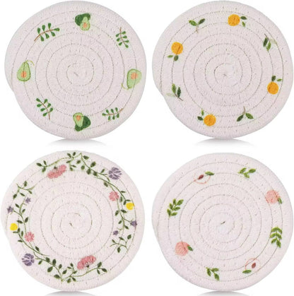 Woven place mats
2pcs