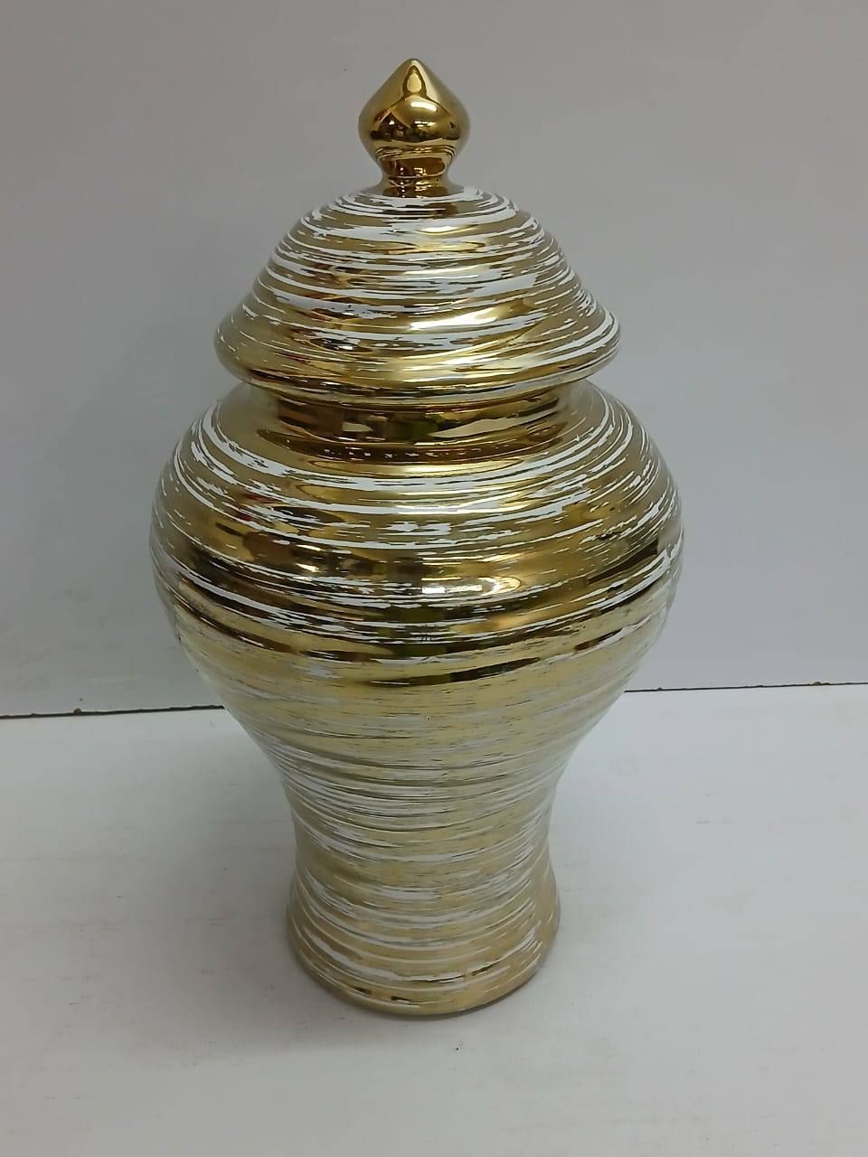 Ceremic GOLD-PLATED White VASE-GINGER