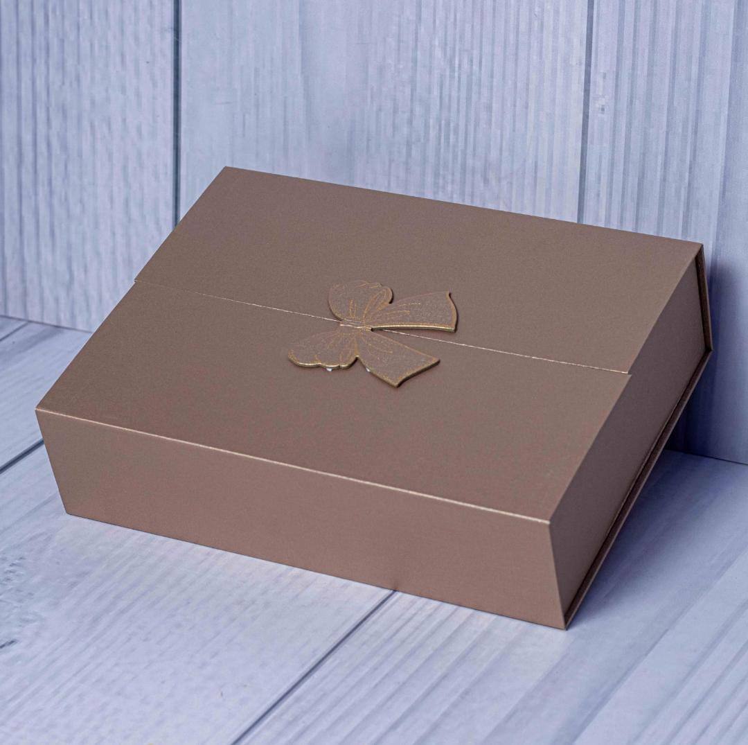 Magnetic Bow Luxurious  Gift Box