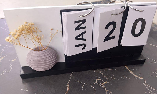Table top decor Date stand calendar 24x12cm