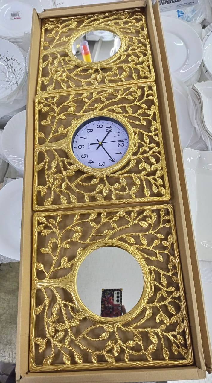 Watch plus two mirror