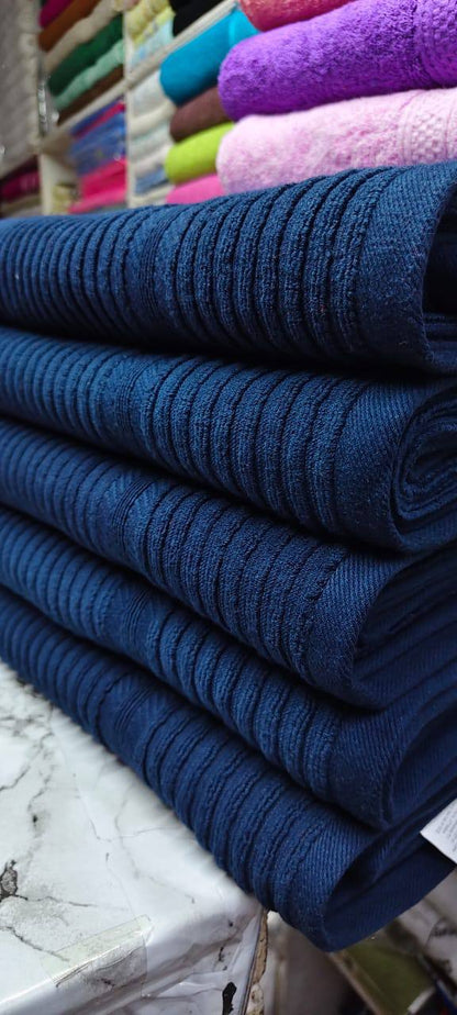 Medium cotton towels