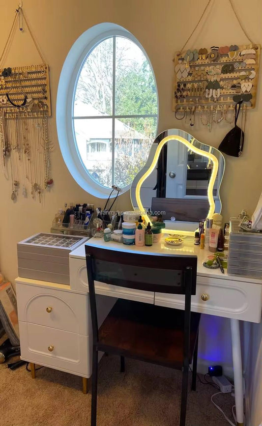 Vanity Dresser