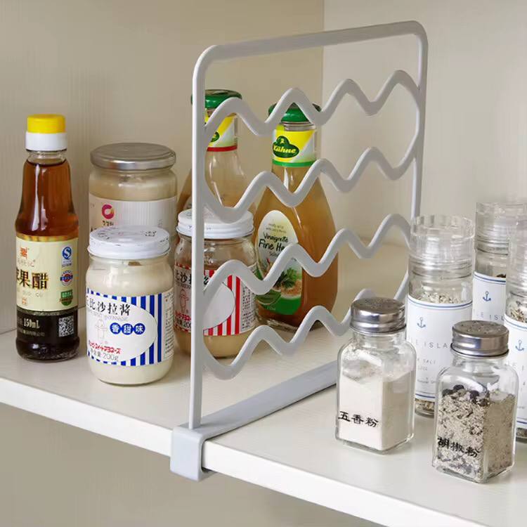 Shelves dividers