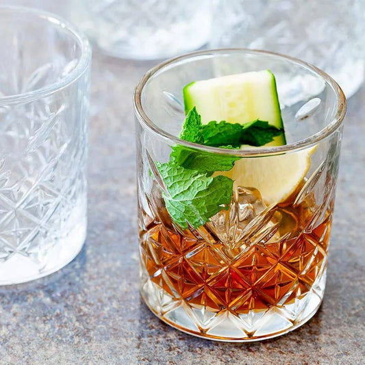 Classy quality diamond shaped whiskey glasses