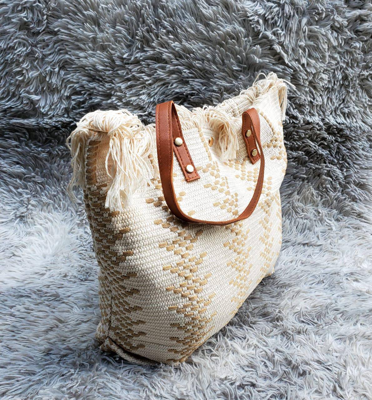 Summer tassel tote bags