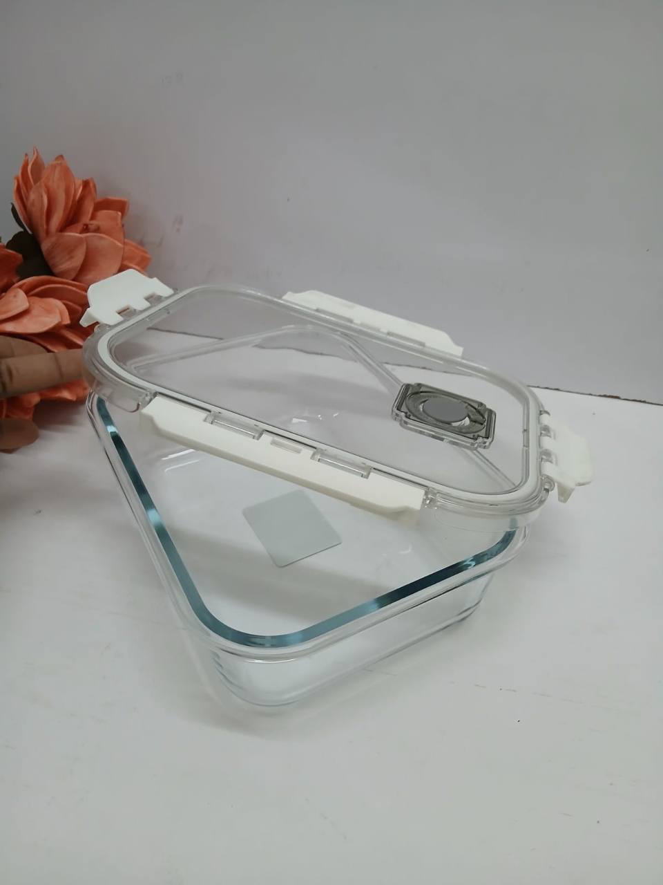 Airtight borosilicate glass storage/ snack box