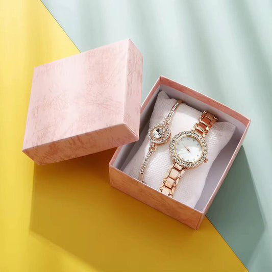 Classy Ladies watch+ Bracelet set