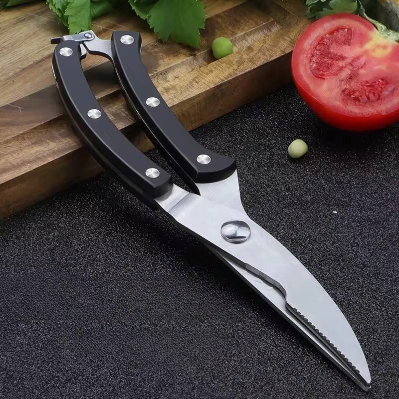 Multi-purpose scissors for kitchen