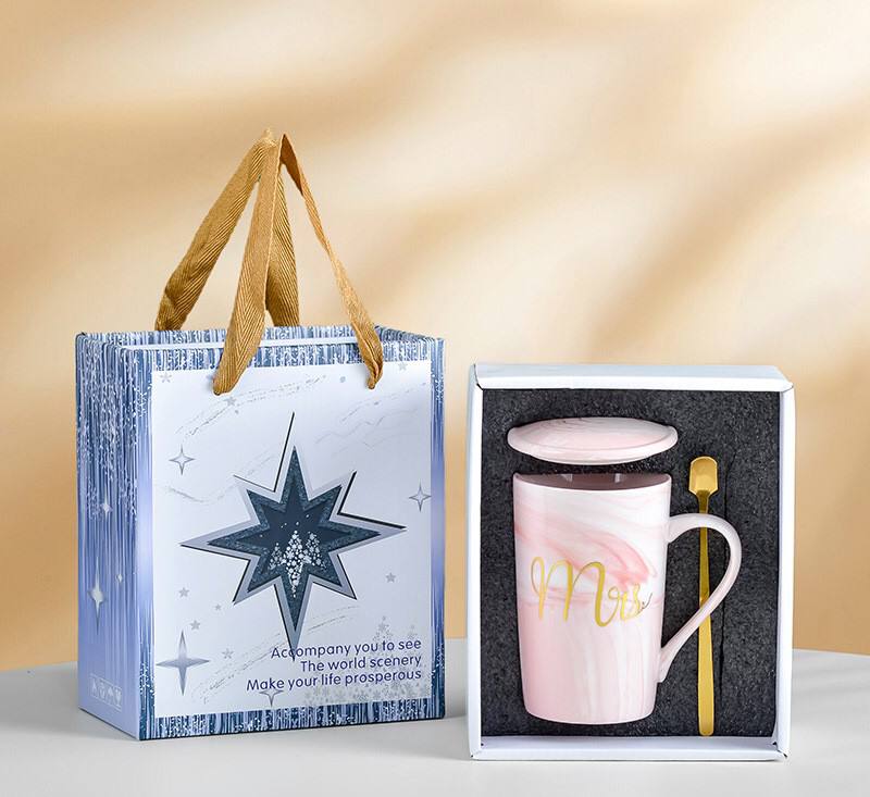 Luxurious Cup set with Gift Box