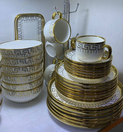 32pc golden dinner sets
