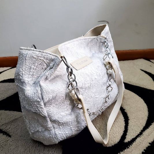 ALL SEASION FASHION PEARL HAND/TOTE BAG