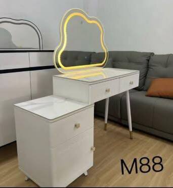 Vanity Dresser