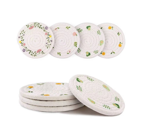 Woven place mats
2pcs