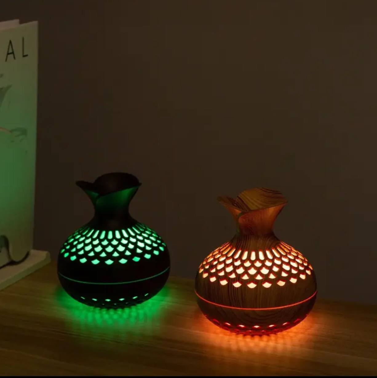 Colourful wood grain flower humidifier