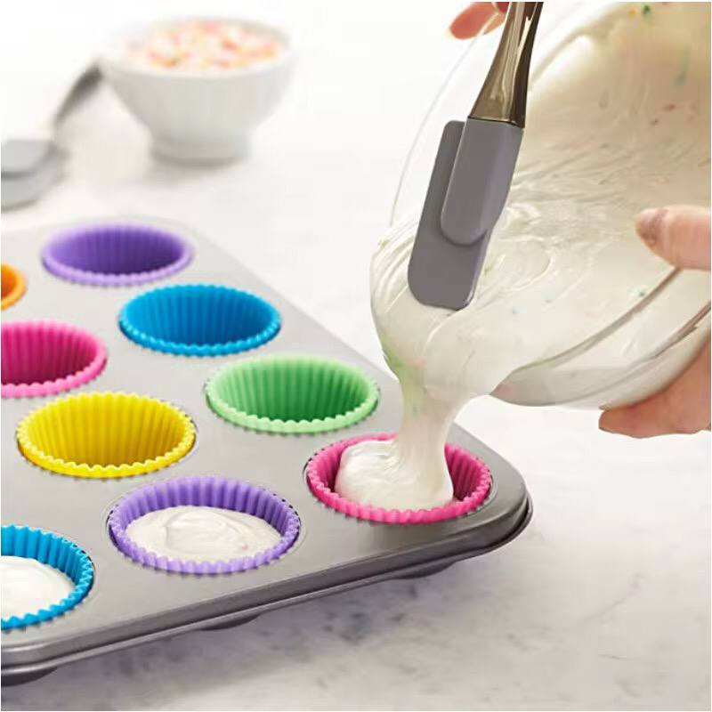 12pcs silicon reusable moulds with cup cake baking mould