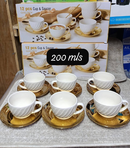 White and gold affair