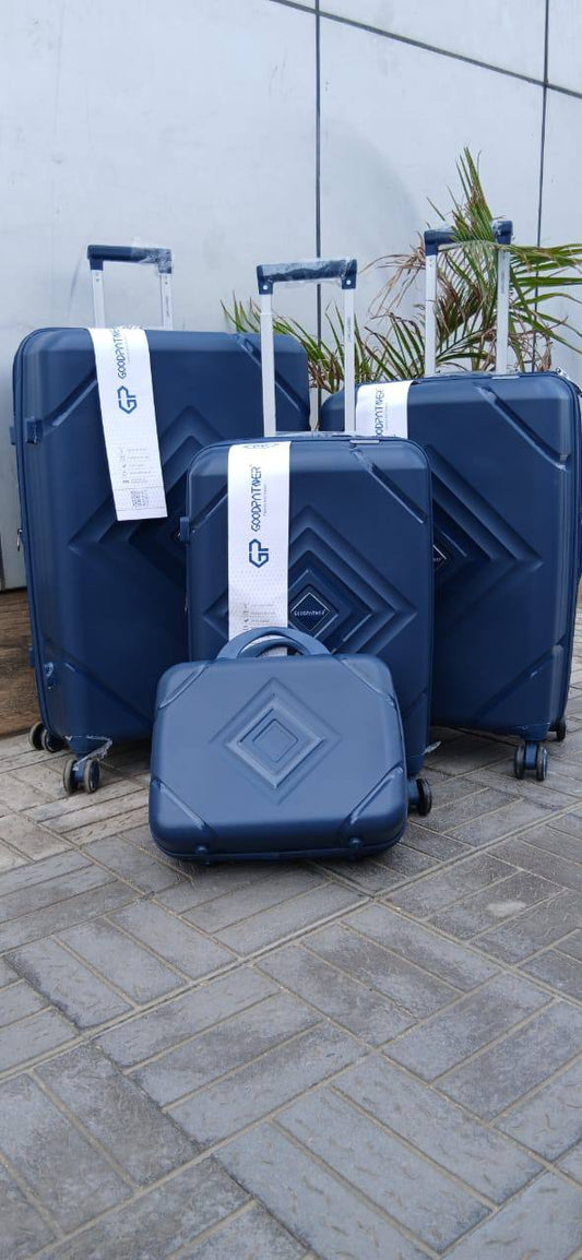 4 n 1 Luxurious Unbreakable PP Suitcase