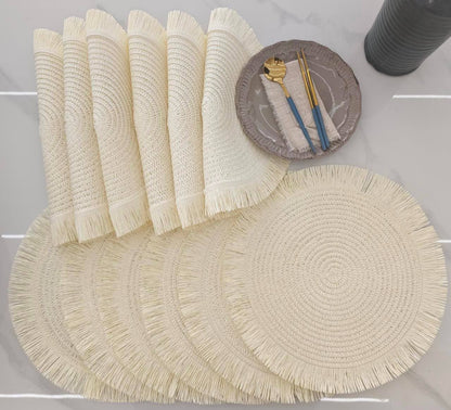 Luxurious woven round rattan Table mats/placemat
Size: 38cms
Colour: Dark brown, light brown and cream white 
6pcs
