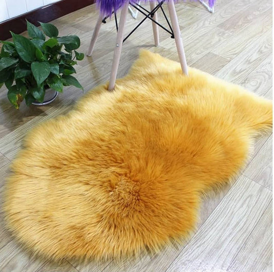 Decorative faux fur mats