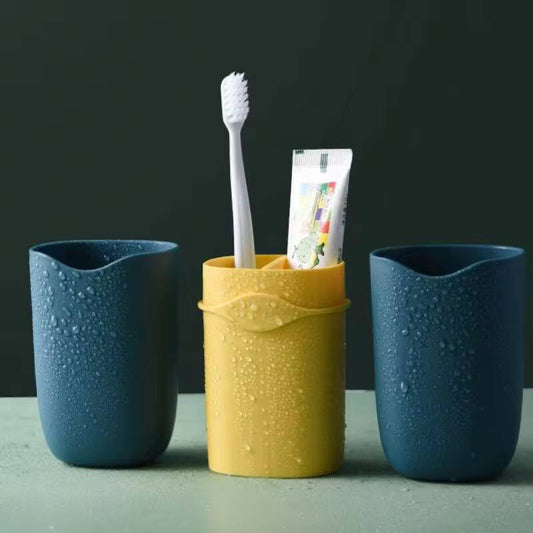 Nordic Portable toothbrush/ cosmetic holder