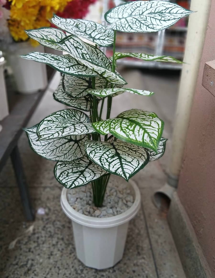 Small artificial trees